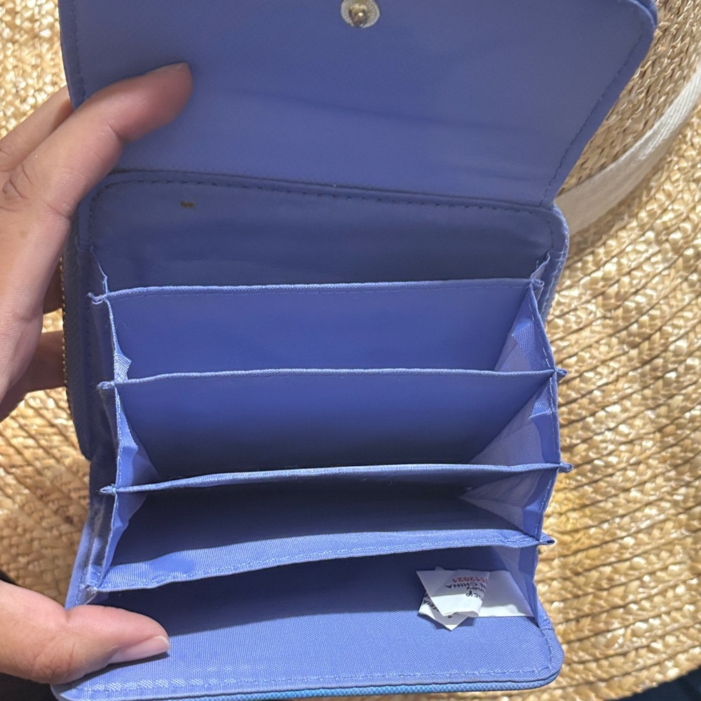 Kida Atlantis Loungefly Wallet - Picture 4 of 6
